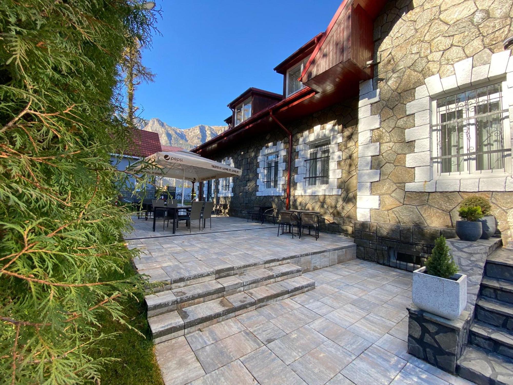 Royal Inn Busteni-Adults Only Exterior photo