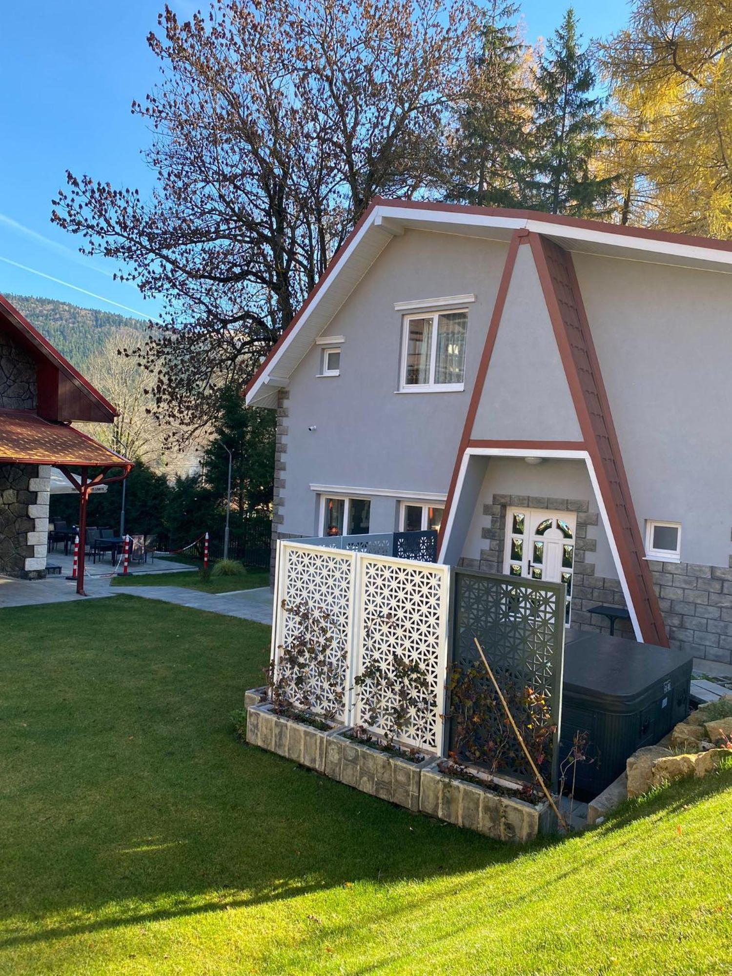Royal Inn Busteni-Adults Only Exterior photo