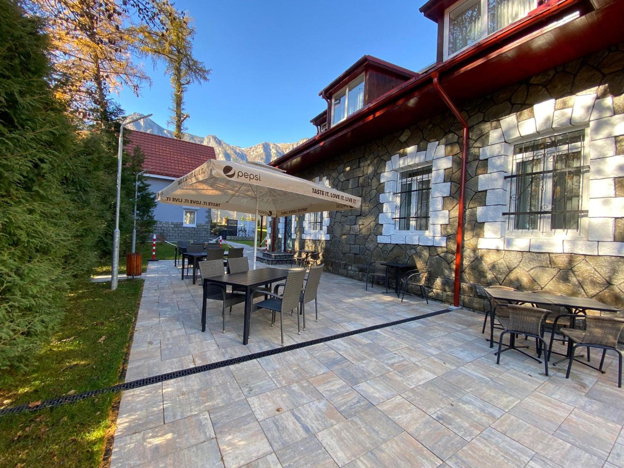 Royal Inn Busteni-Adults Only Exterior photo