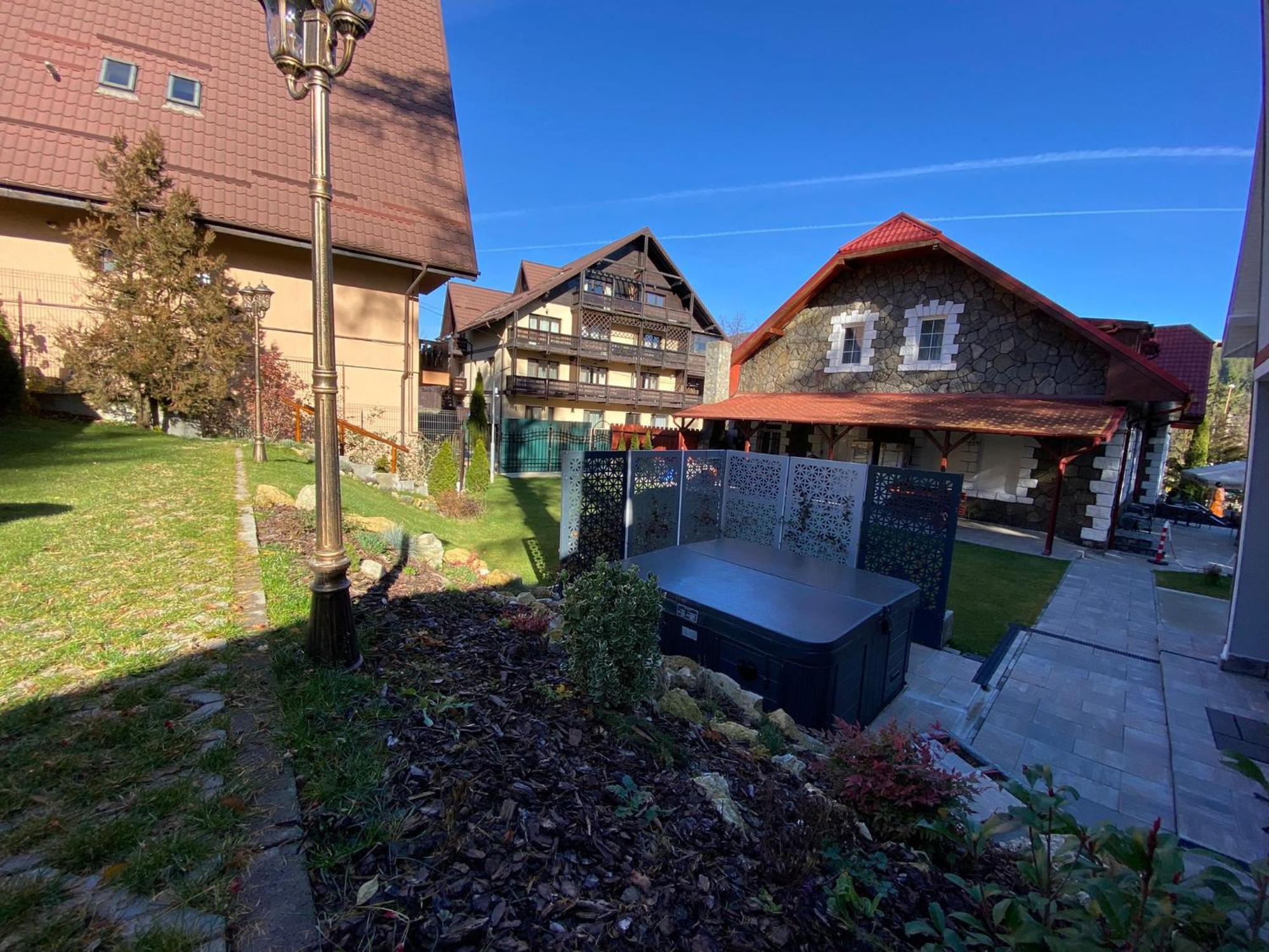 Royal Inn Busteni-Adults Only Exterior photo